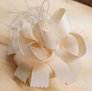 🎀Ivory hairbow